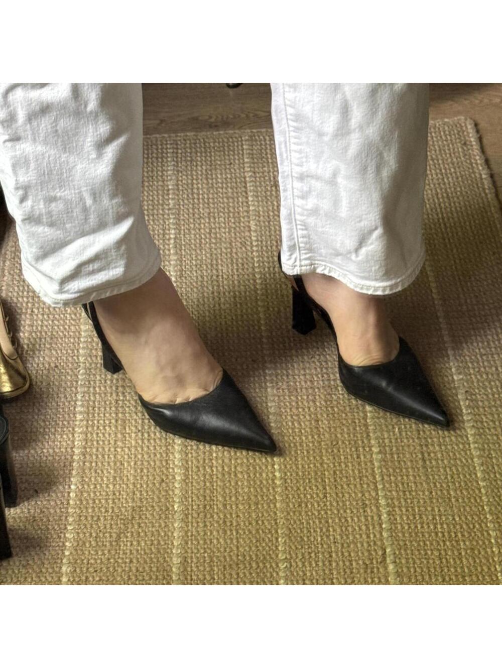 Black leather pointed toe La Touche sling back heels #heels #kittenheels #formal